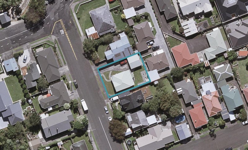 5 Sanders Avenue, Westown, New Plymouth - Carousel 1