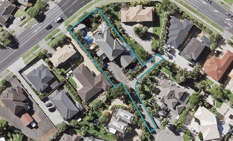 19 The Mews, Shamrock Park, Auckland - Carousel 1