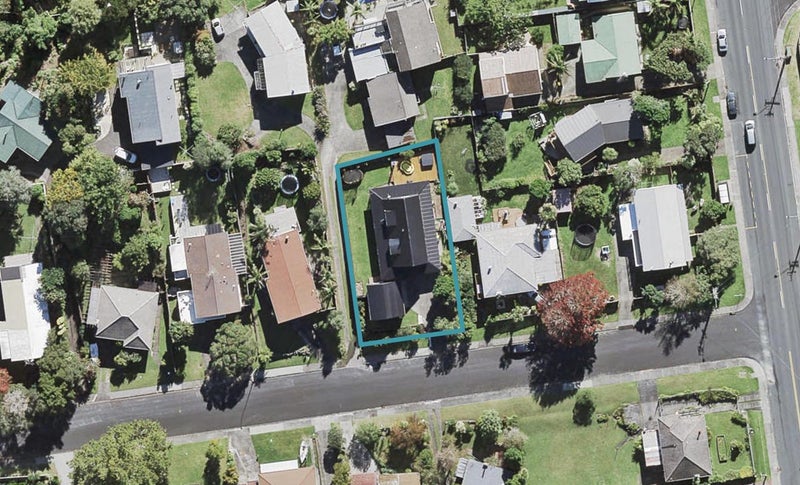 5 Rosecamp Road, Beach Haven, Auckland - Carousel 1