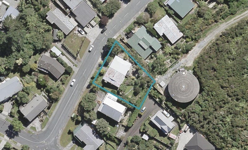 1/31 Robson ST, Stokes Valley, Lower Hutt - Carousel 1