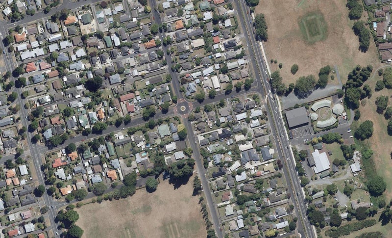 206 Fox Street, Hamilton East, Hamilton - Carousel 1