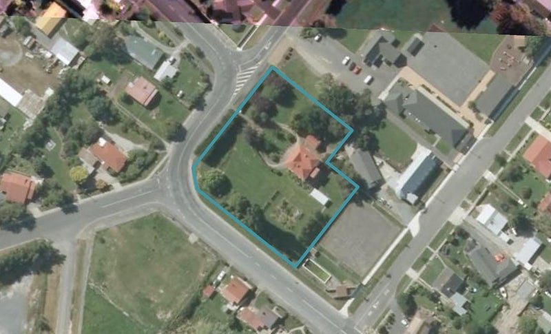 3 Chaucer Street, Milton, Milton - Carousel 1