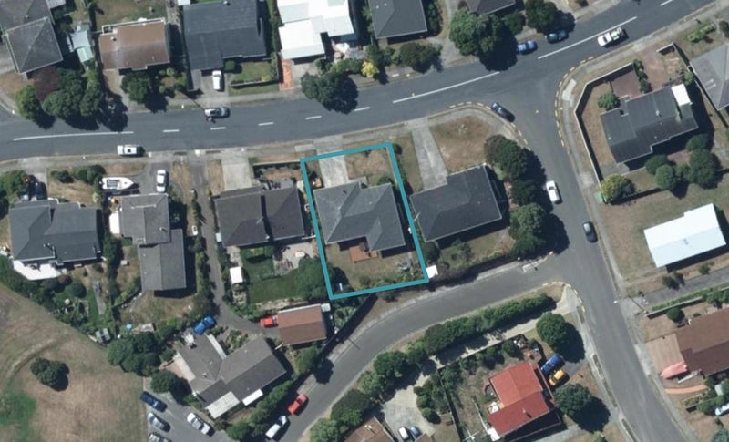79 Tweed Road, Papakowhai, Porirua - Carousel 1