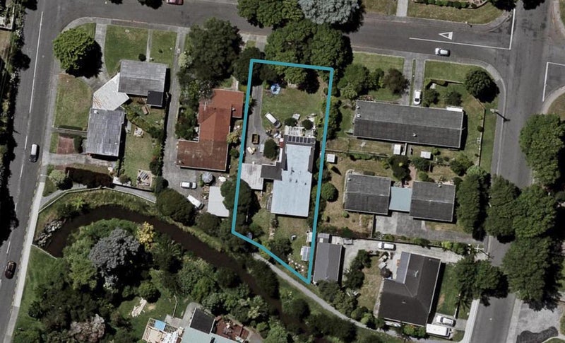 57 Tui Road, Raumati Beach, Paraparaumu - Carousel 1