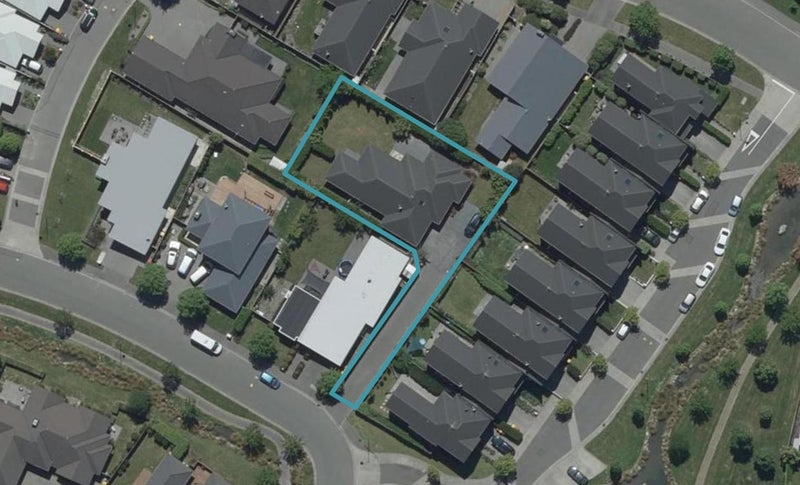 9 Roullet Lane, Yaldhurst, Christchurch - Carousel 1