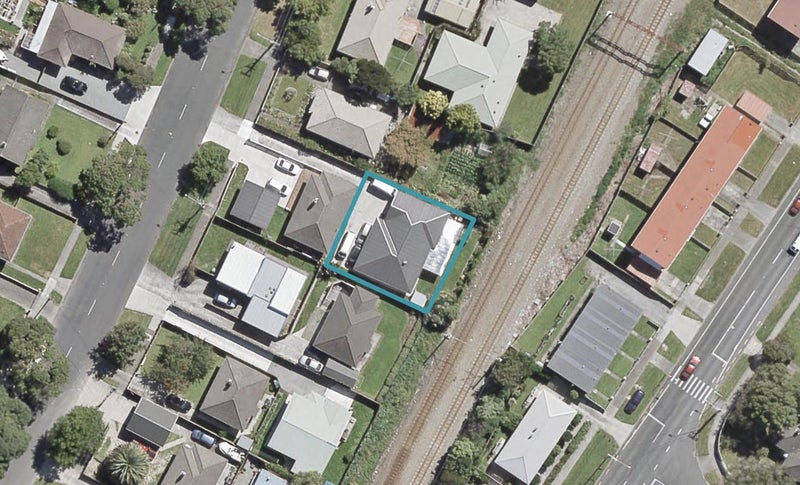 306 Oxford Terrace, Avalon, Lower Hutt - Carousel 1