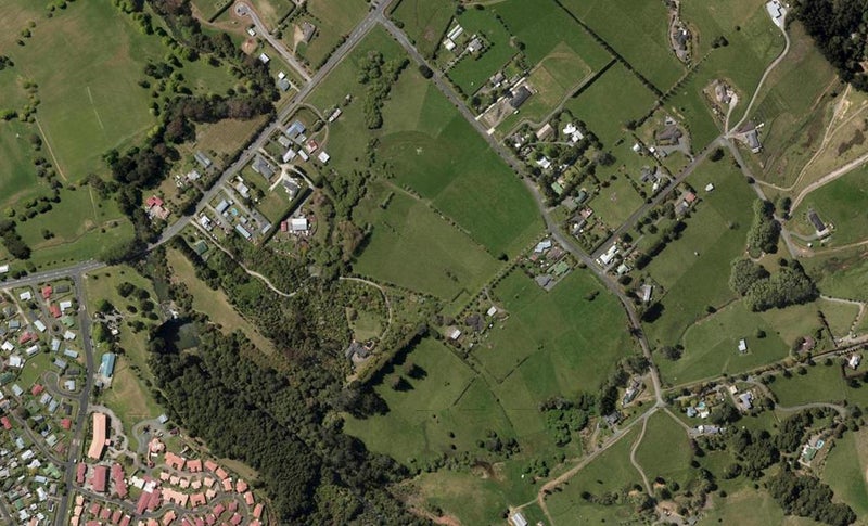 2 Tay Street, Glenbervie, Whangārei - Carousel 1