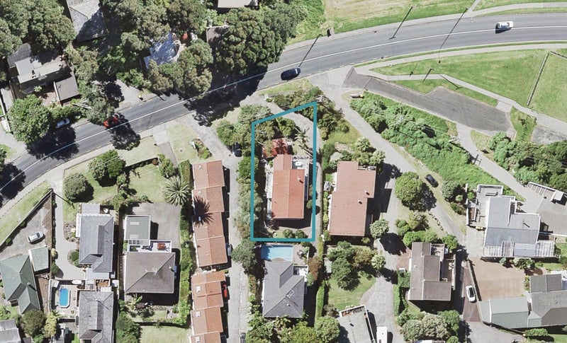 22 Glencoe Road, Browns Bay, Auckland - Carousel 1