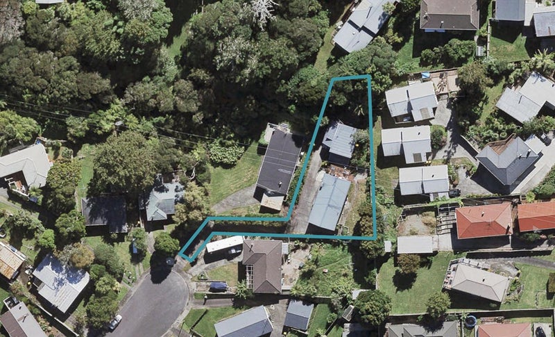 2/15 Emirau Place, Glenfield, Auckland - Carousel 1