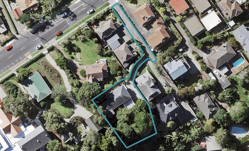 43 Uxbridge Road, Mellons Bay, Auckland - Carousel 1