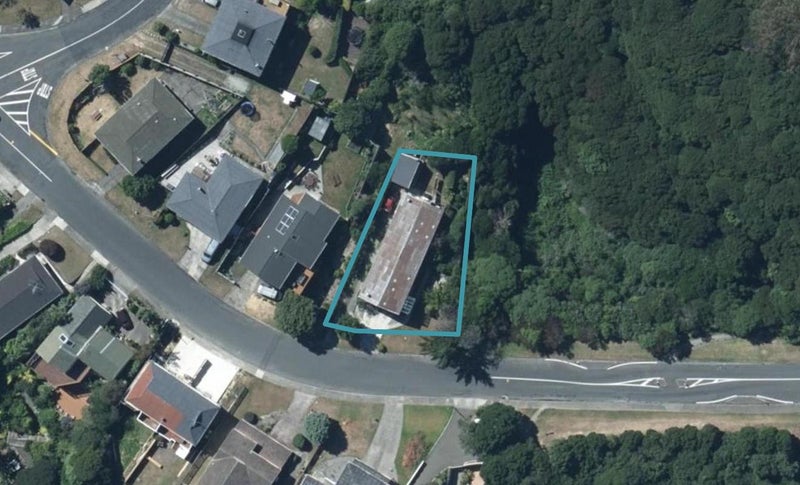 27A Penryn Drive, Camborne, Porirua - Carousel 1