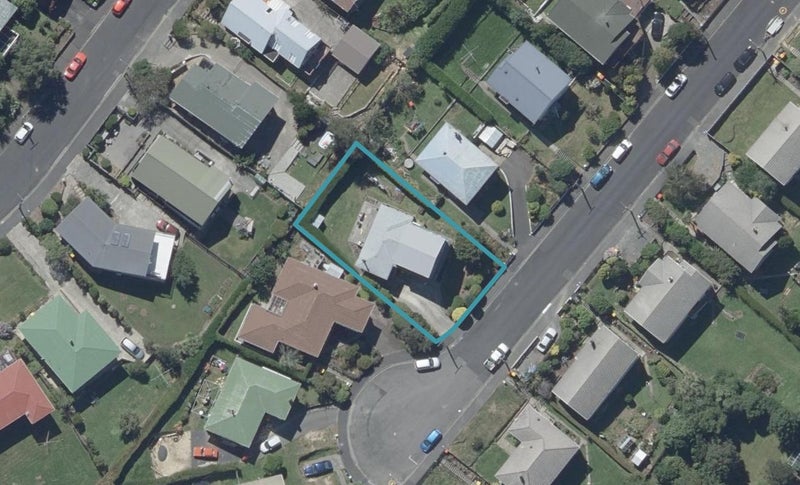 16 Hanlon Street, Halfway Bush, Dunedin - Carousel 1