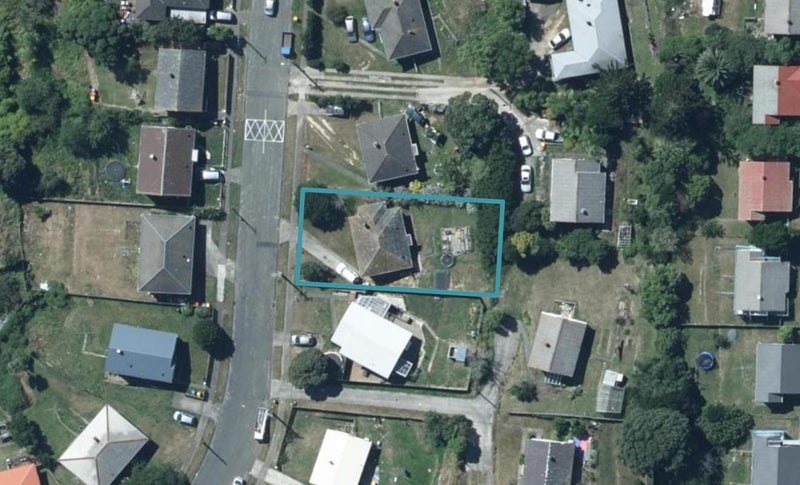 21 Durham Street, Cannons Creek, Porirua - Carousel 1