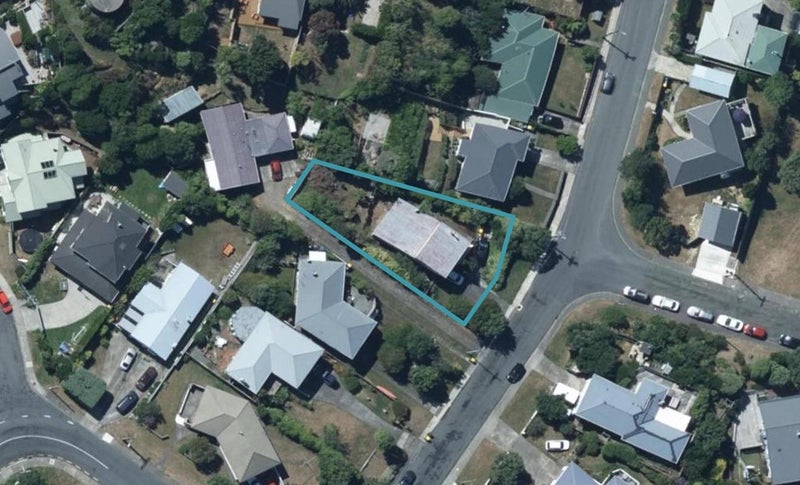 24 Tirowhanga Road, Paremata, Porirua - Carousel 1