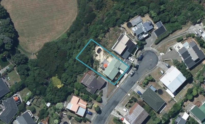 9 Ettrick Grove, Papakowhai, Porirua - Carousel 1