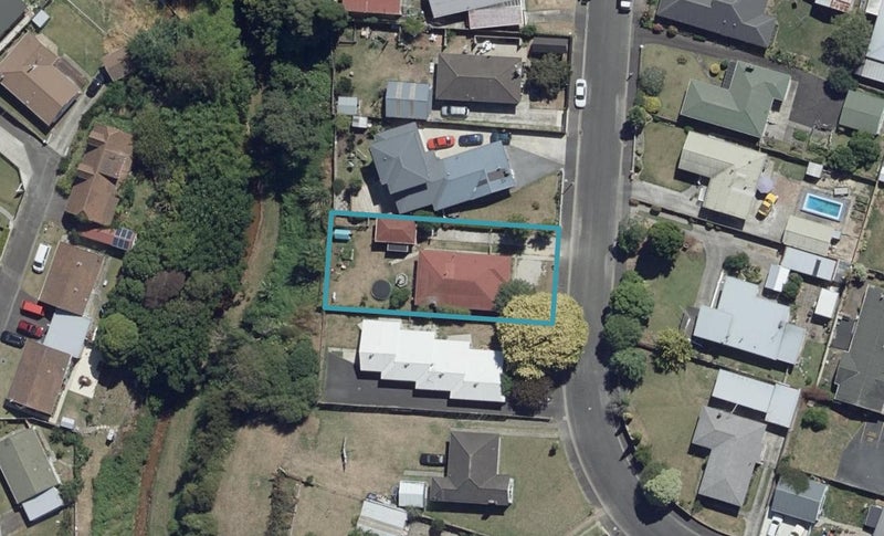 11 Walker Terrace, Dinsdale, Hamilton - Carousel 1