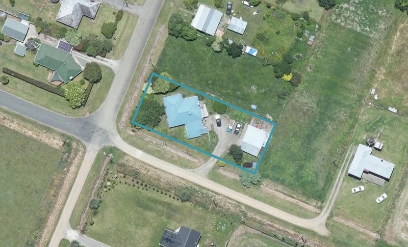27 Carroll Street, Frasertown, Wairoa - Carousel 1