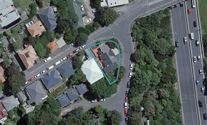 2/41 Aurora Terrace, Kelburn, Wellington - Carousel 1
