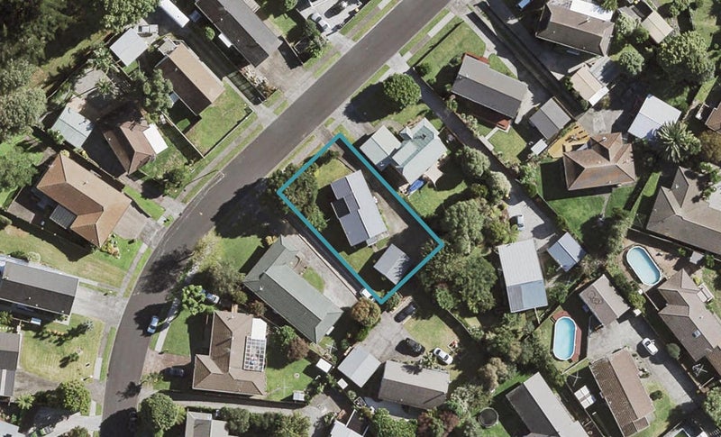 22 Pinehurst Place, Wattle Downs, Auckland - Carousel 1