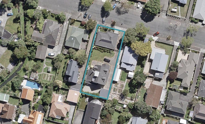 1/6 Nikau Grove, Woburn, Lower Hutt - Carousel 1