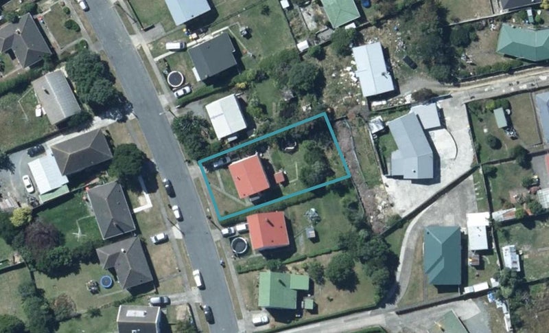 23 Aberfeldy Street, Cannons Creek, Porirua - Carousel 1