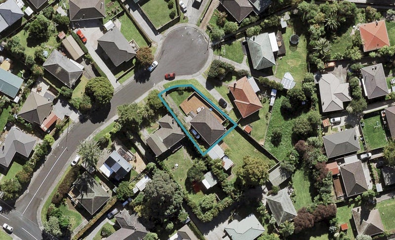 5A Glenford Lane, Te Atatu Peninsula, Auckland - Carousel 1
