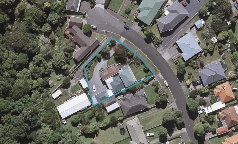 31 Plympton Street, Brooklands, New Plymouth - Carousel 1