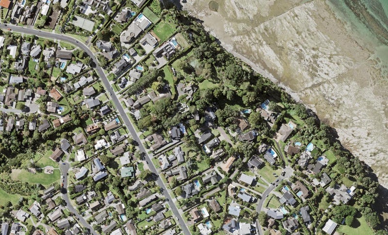 6 Glenoaks Rise, Mellons Bay, Auckland - Carousel 1