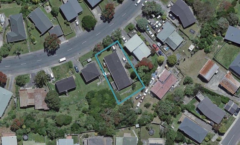 89A Stewart Drive, Newlands, Wellington - Carousel 1