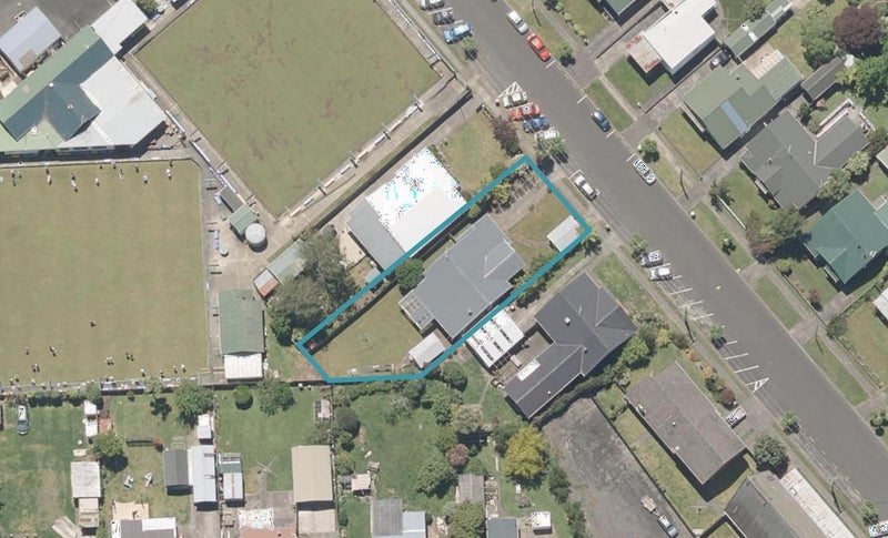 38 Helmore Street, Whanganui East, Whanganui - Carousel 1