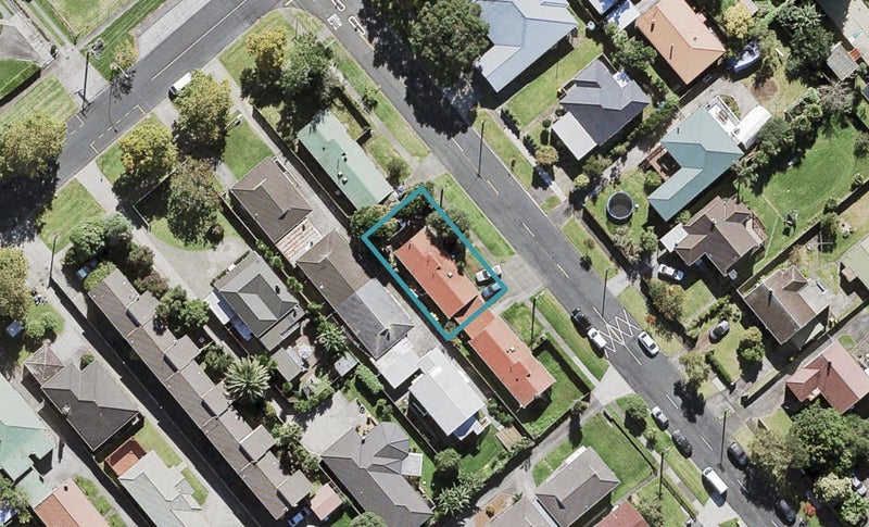 40A Seabrook Avenue, New Lynn, Auckland - Carousel 1