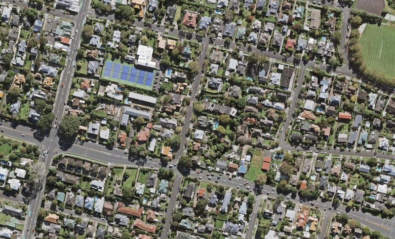 8 Penrhyn Road, Mount Eden, Auckland - Carousel 1