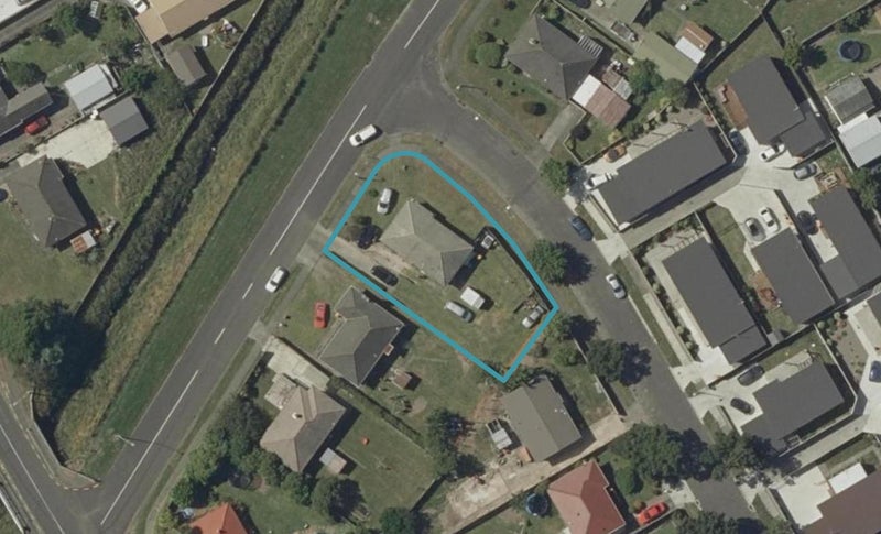 45 Clausen Street, Takaro, Palmerston North - Carousel 1