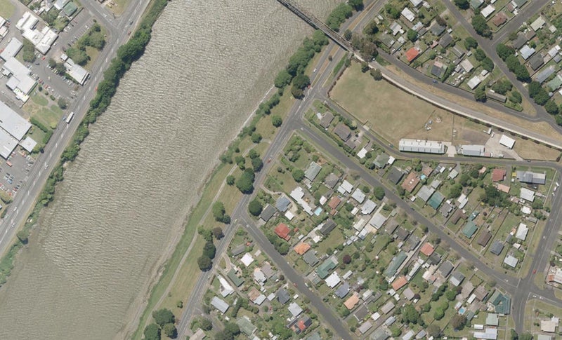 156 Anzac Parade, Whanganui East, Whanganui - Carousel 1