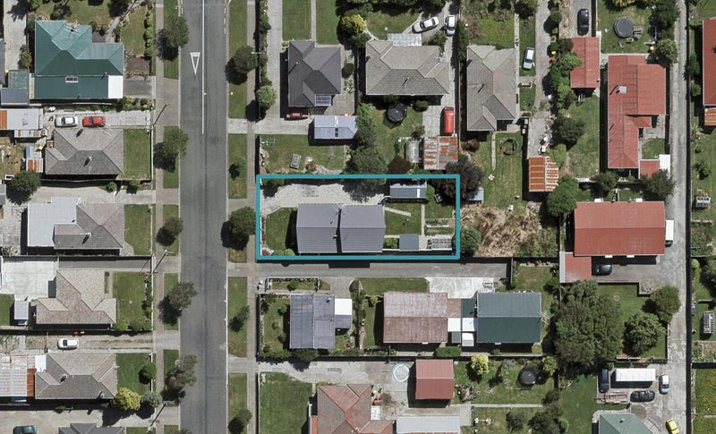8 York Street, Strathern, Invercargill - Carousel 1