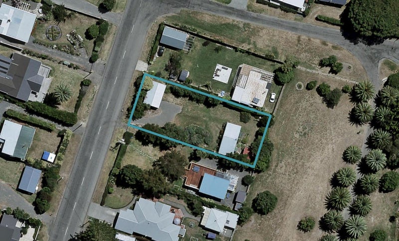 35 Airini Road, Waimarama, Havelock North - Carousel 1