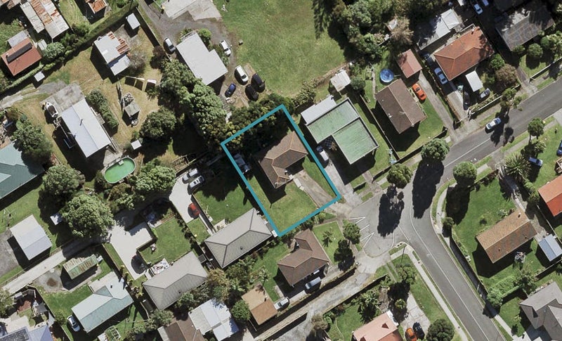 27 Dewhurst Place, Favona, Auckland - Carousel 1
