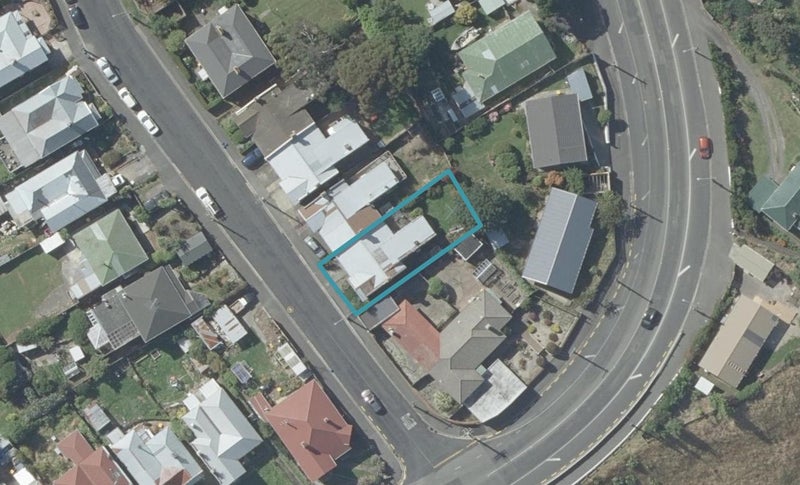 8 Eglinton Road, The Glen, Dunedin - Carousel 1