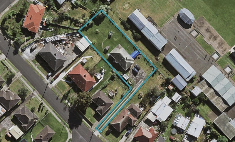 25 Ashton Avenue, Otara, Auckland - Carousel 1