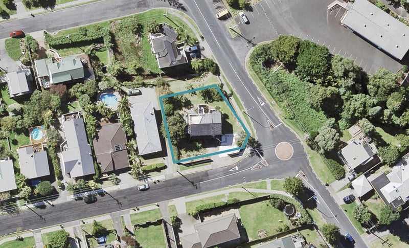 95 Saddleback Rise, Murrays Bay, Auckland - Carousel 1