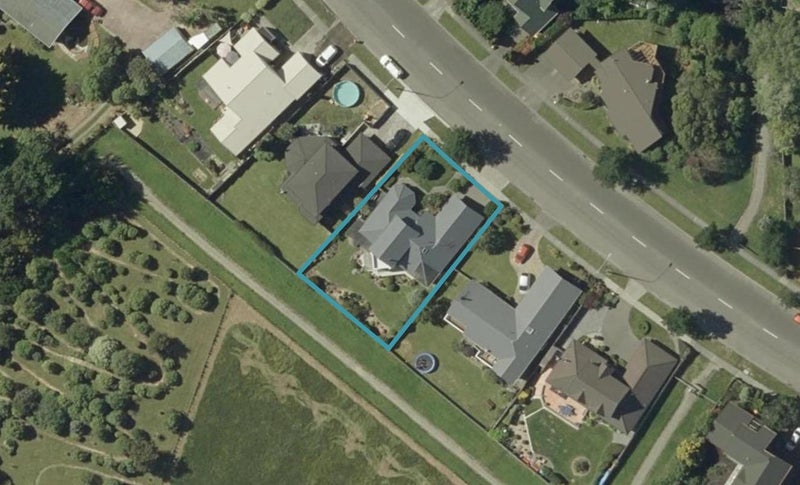 54 Pacific Drive, Fitzherbert, Palmerston North - Carousel 1
