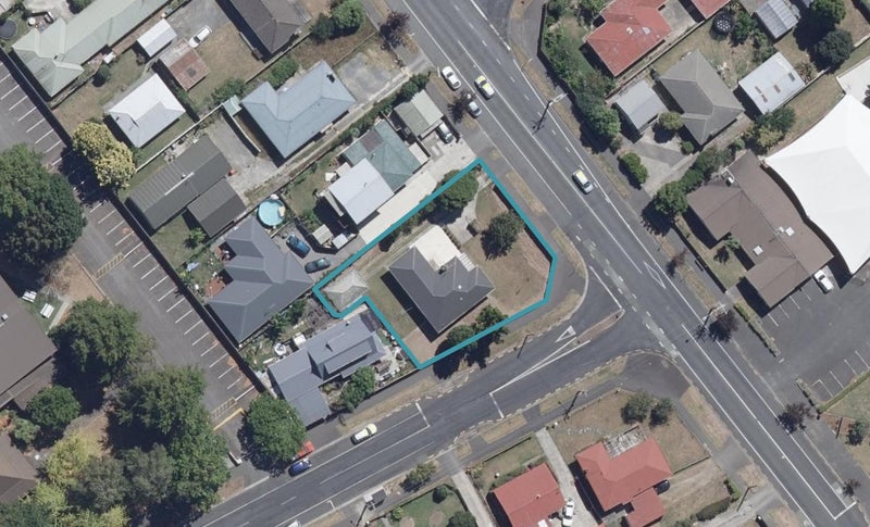 77 Silverdale Road, Silverdale, Hamilton - Carousel 1