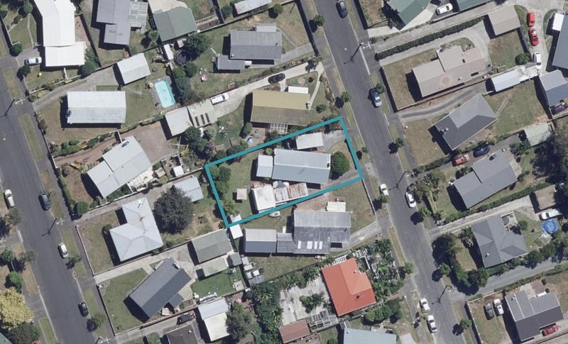 29 Betley Crescent, Fairview Downs, Hamilton - Carousel 1