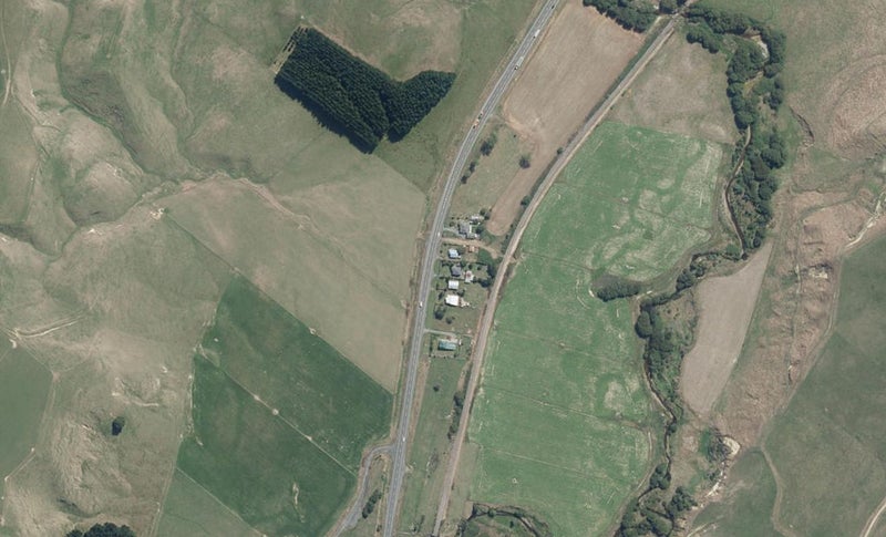 2786 State Highway 1, Hunterville - Carousel 1