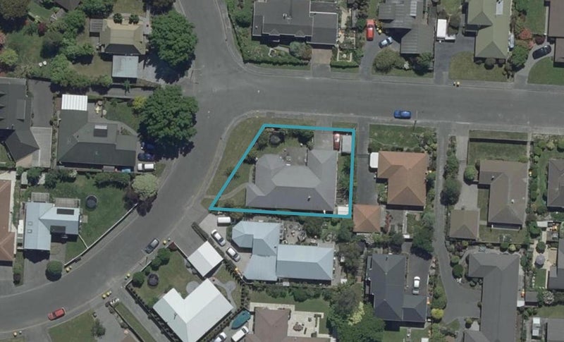 9 Regency Crescent, Redwood, Christchurch - Carousel 1