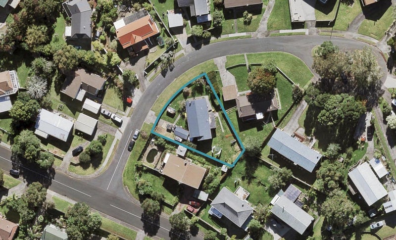 3 Woodhouse Place, West Harbour, Auckland - Carousel 1