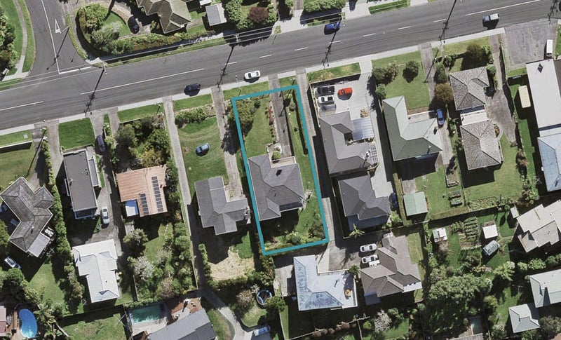 111 Coronation Road, Hillcrest, Auckland - Carousel 1