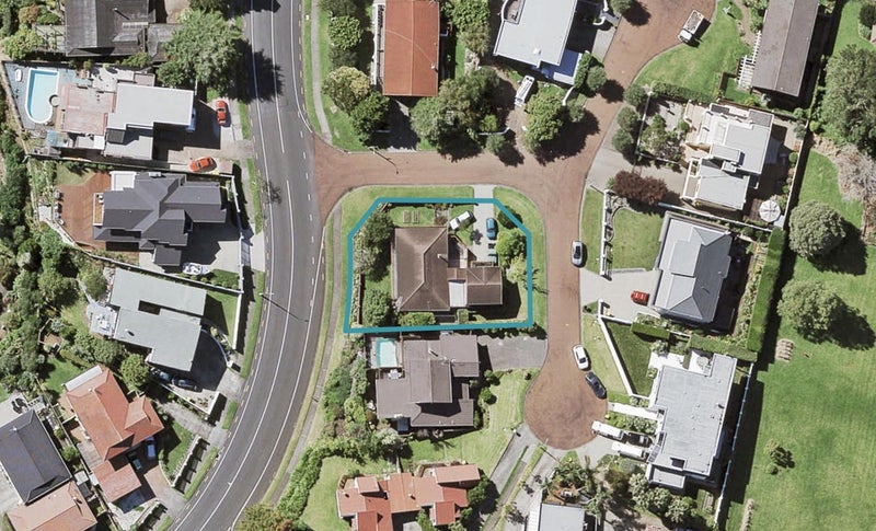 1 Icarus Place, Half Moon Bay, Auckland - Carousel 1