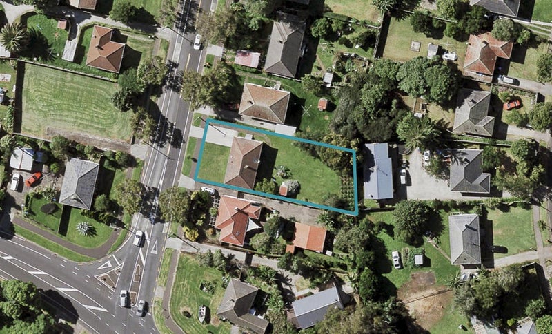 56 Erima Avenue, Point England, Auckland - Carousel 1