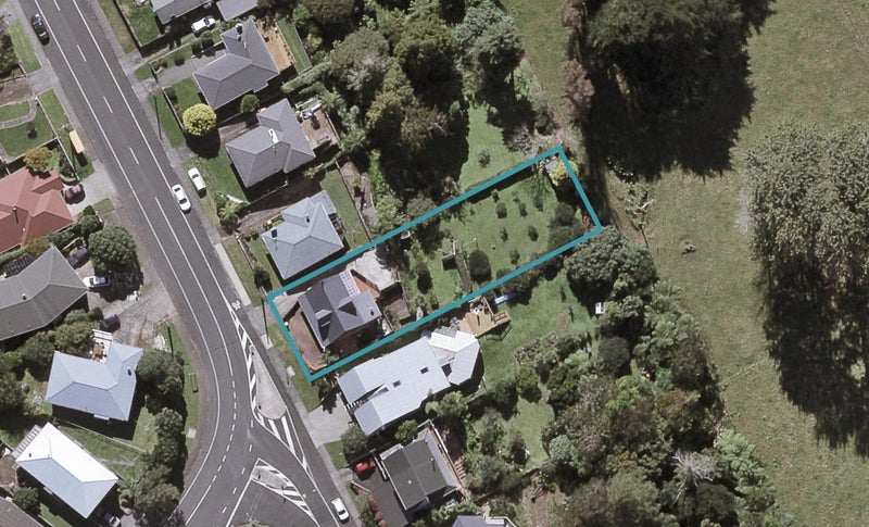 319 Tukapa Street, Hurdon, New Plymouth - Carousel 1